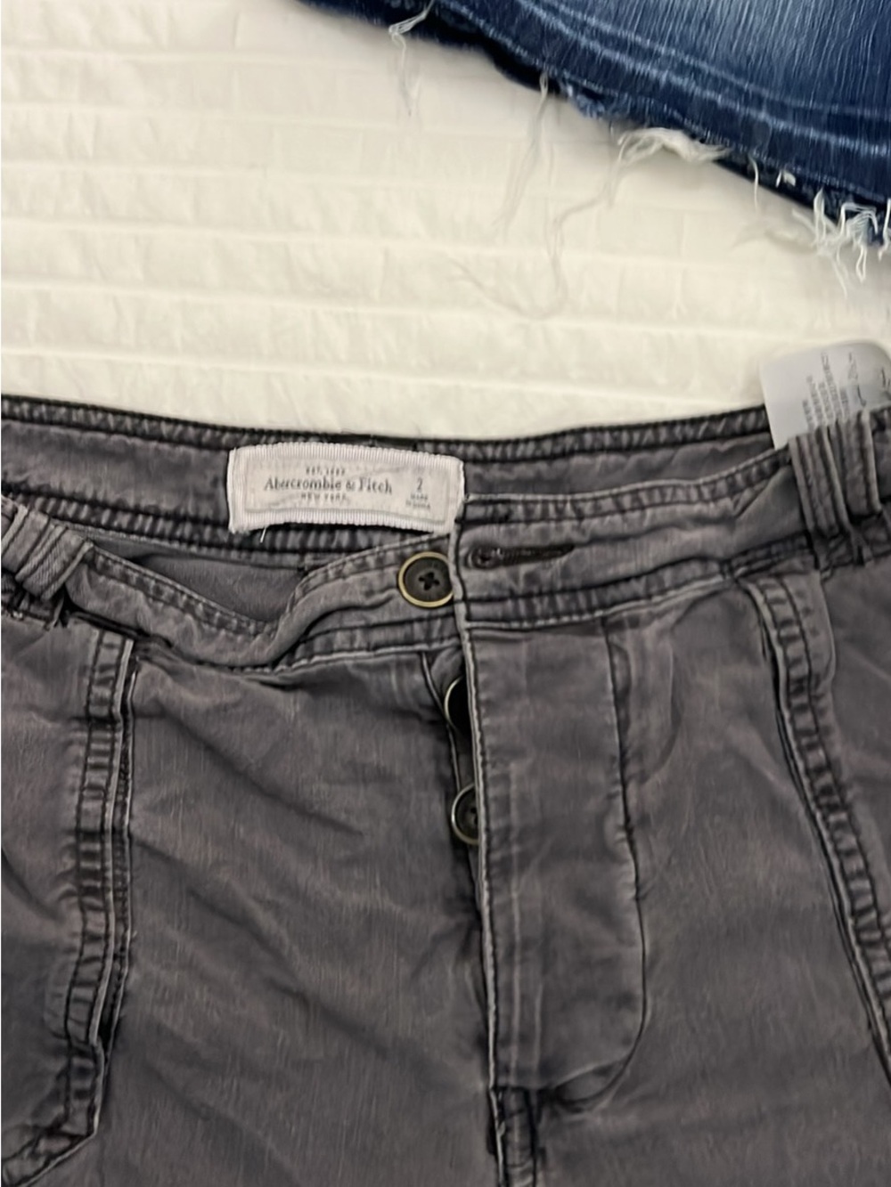 American Eagle Outfitters, Joes, and Abercrombie Fitch - Picture 4 of 4